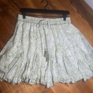 Anthropologie Brand: Aakaa Floral Tassel Mini